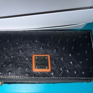 Dooney & Bourke large wallet